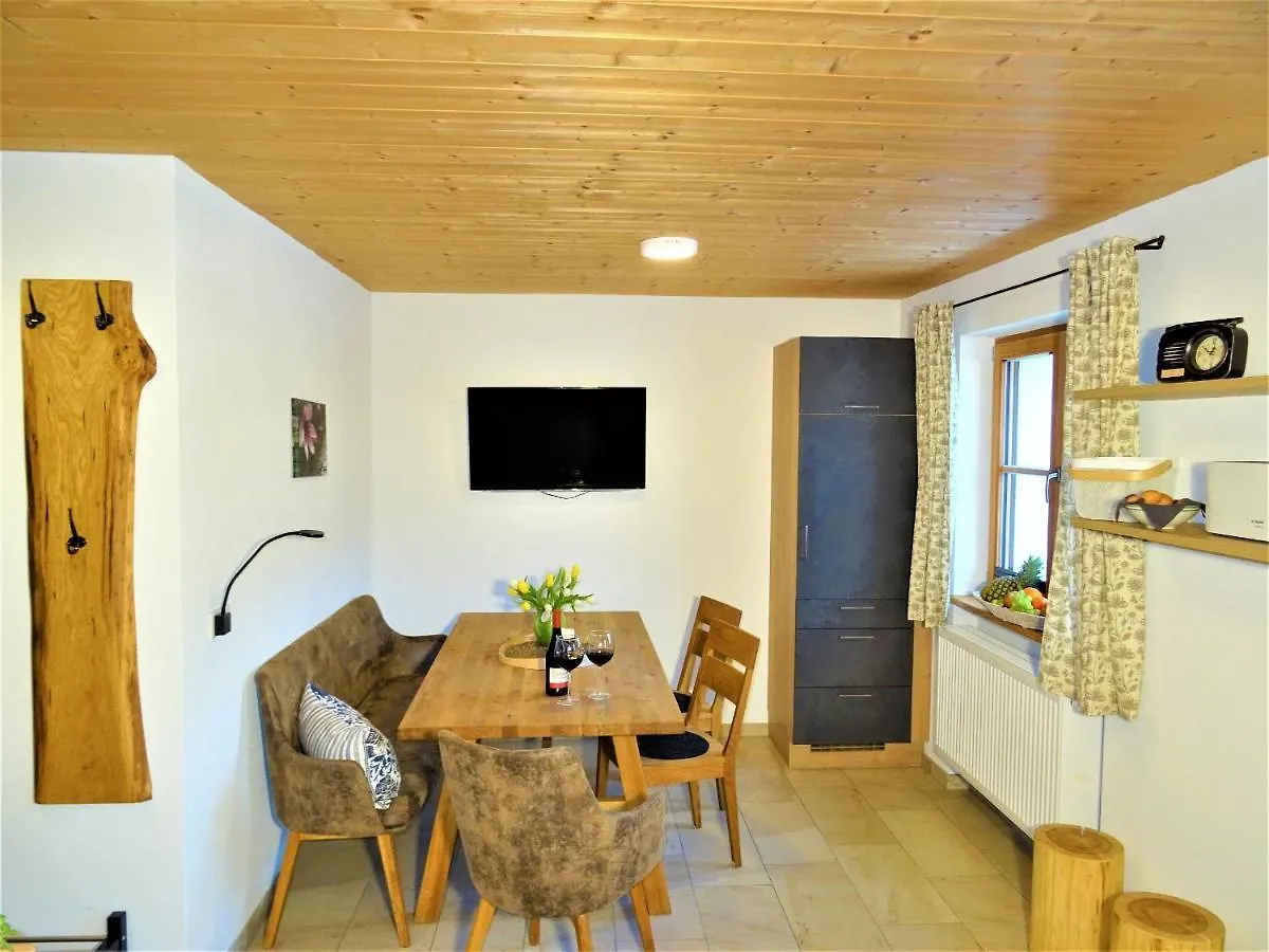 Apartment Gut Grasleiten Huglfing